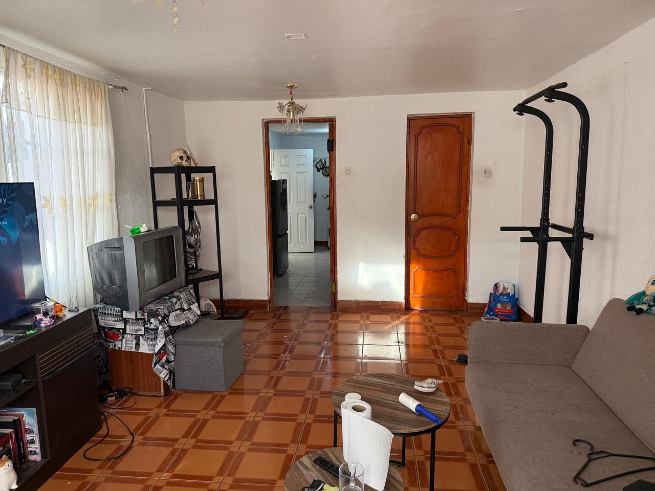  POBLACION LOS VOLCANES - CASA REFACCIONADA.-
