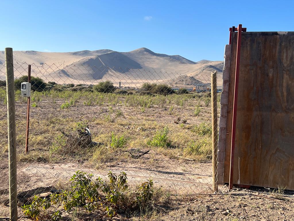 LINDA PARCELA - FRENTE PEAJE NORTE.-1/2 Ha.