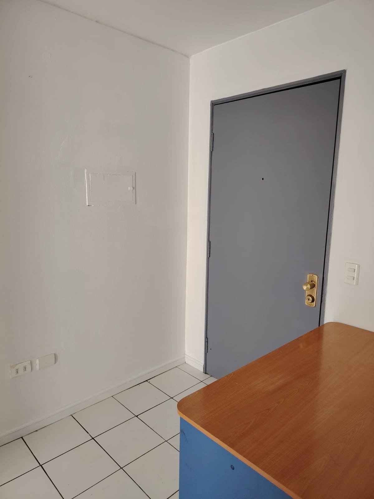 PLENO CENTRO - OFICINA - EDIFICIO VALLE COPIAPO.-