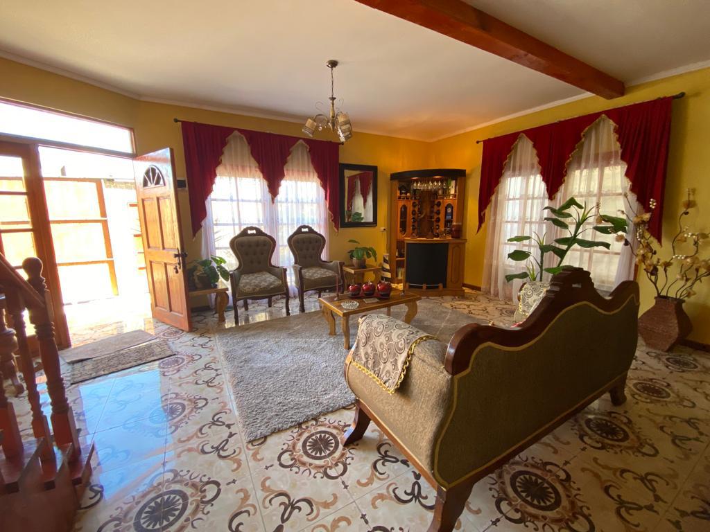 GRAN CASA SANTA ELVIRA - VENTA SOLO DE CONTADO.-