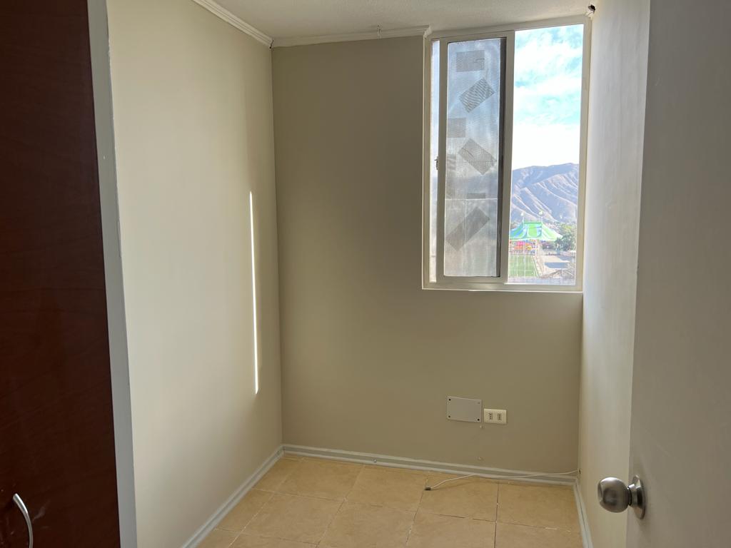 CONDOMINIO DO?A  ALEJANDRINA / TORRE 3.-