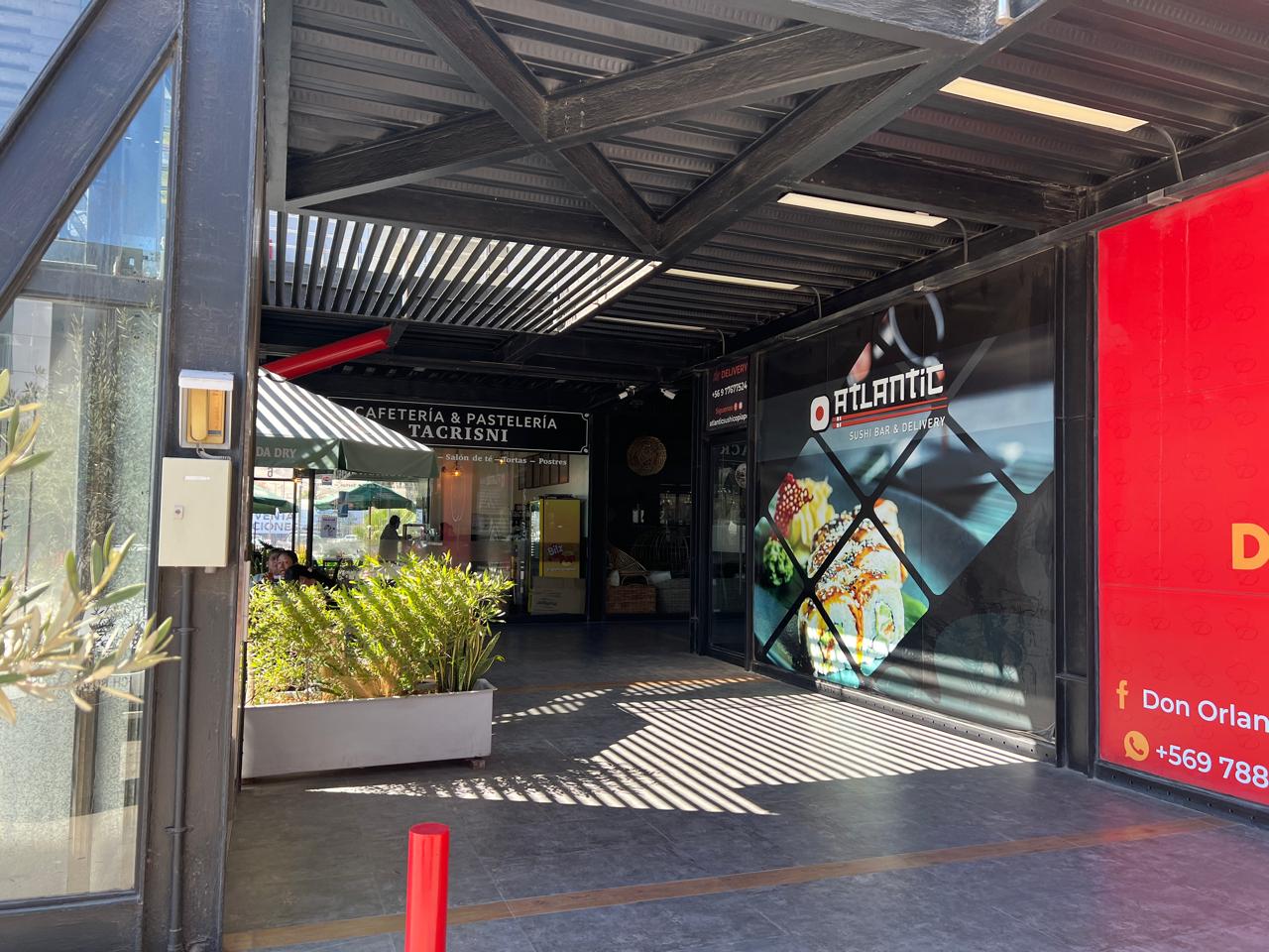 ESPECTACULAR LOCAL COMERCIAL PORTAL LA CHIMBA