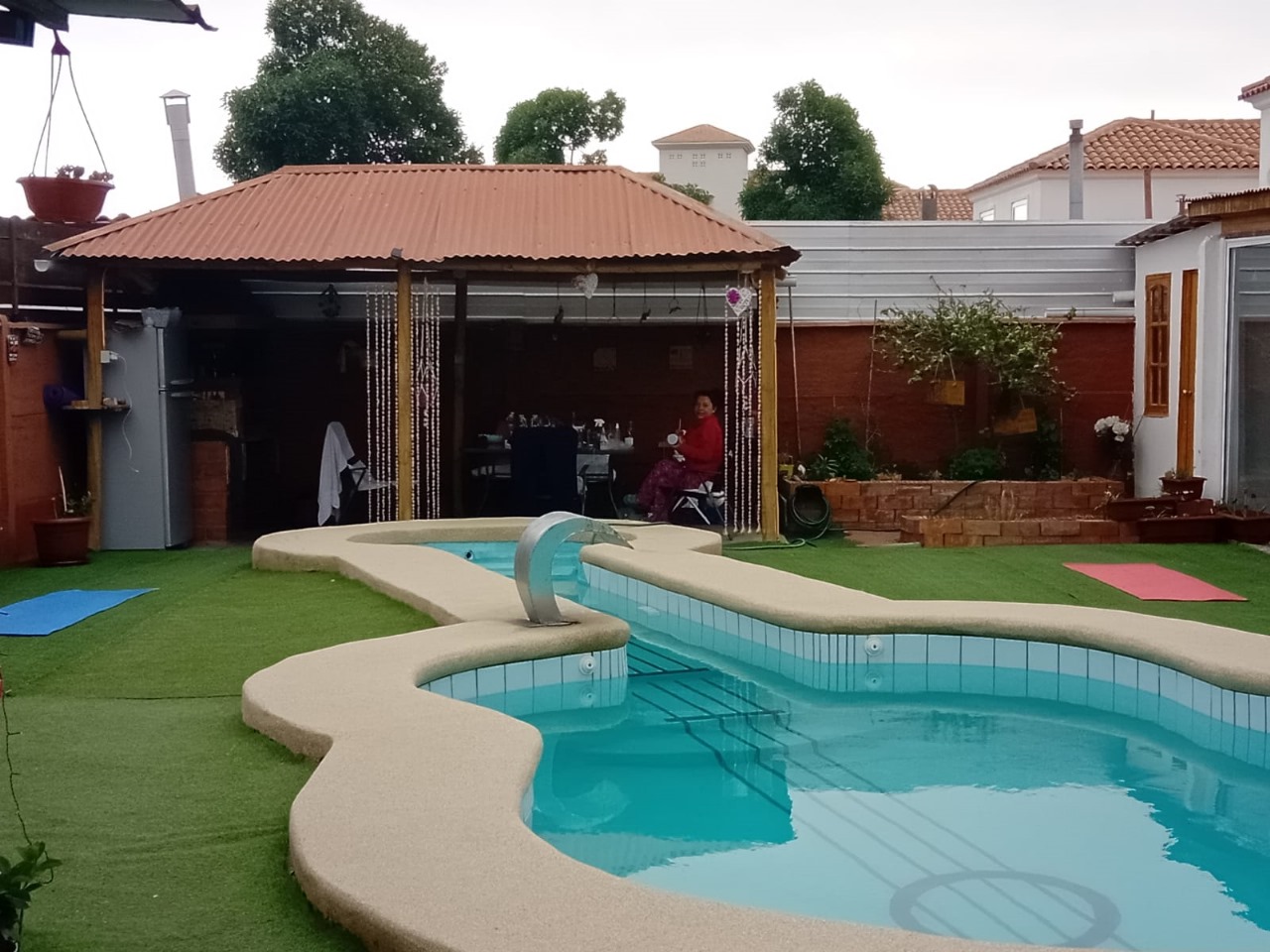 EXCLUSIVA CASA CONDOMINIO CLUB SERENA GOLF.-