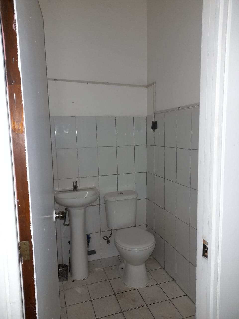 LOCAL COMERCIAL - PLAZA REAL.-