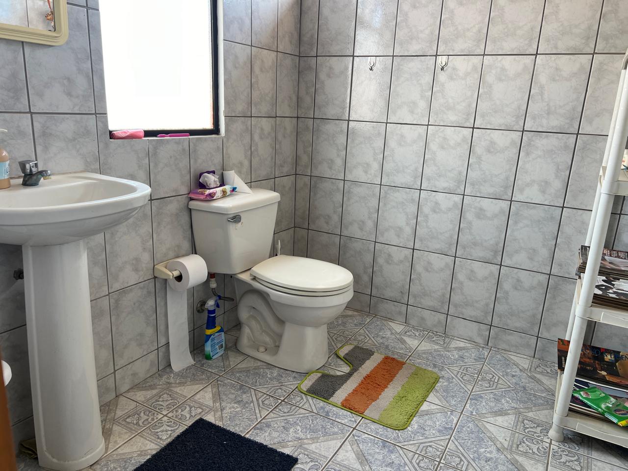 HERMOSA  Y GRAN CASA EN CONDOMINIO EXCLUSIVO.- COPIAPO