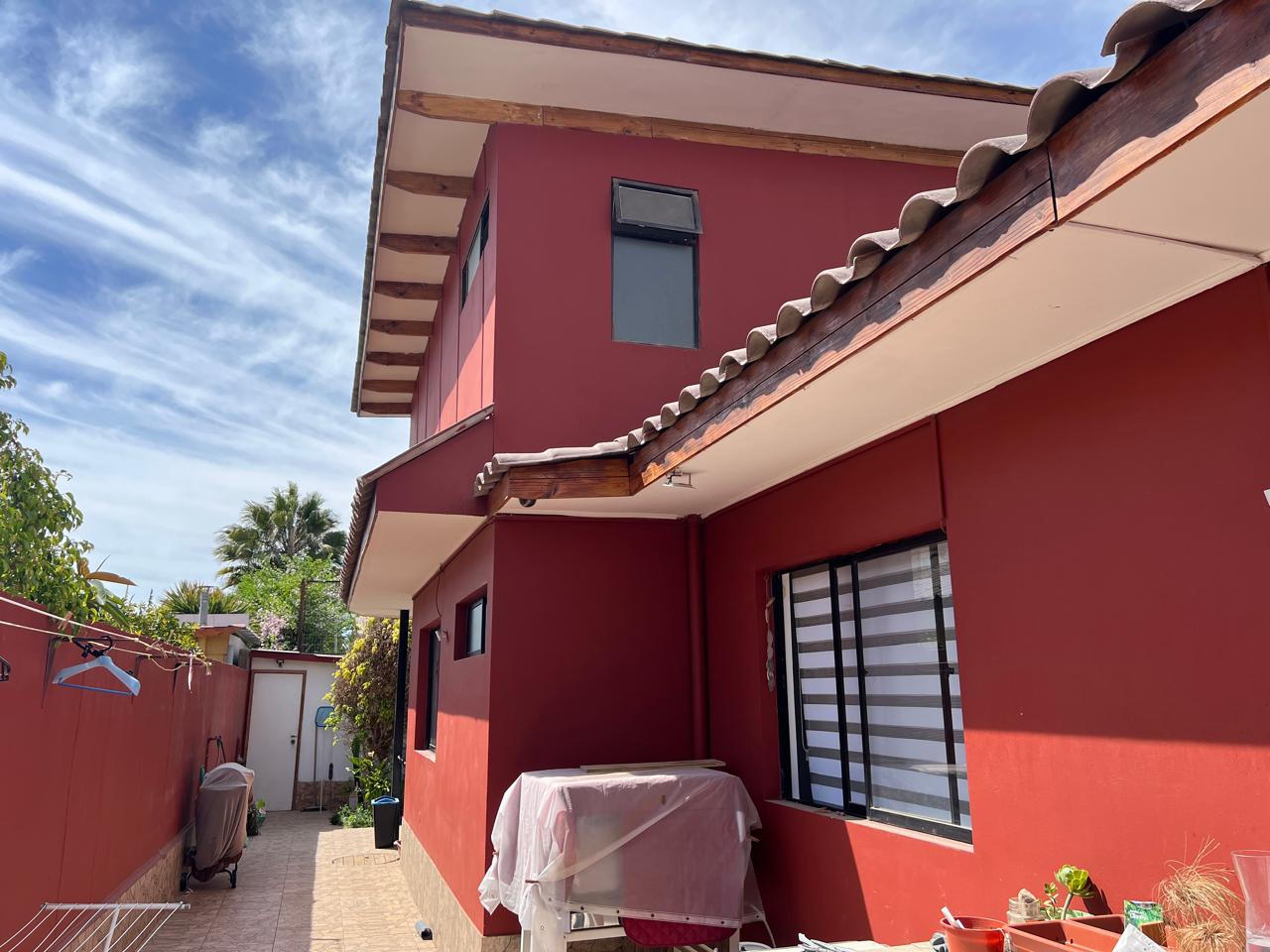 HERMOSA  Y GRAN CASA EN CONDOMINIO EXCLUSIVO.- COPIAPO