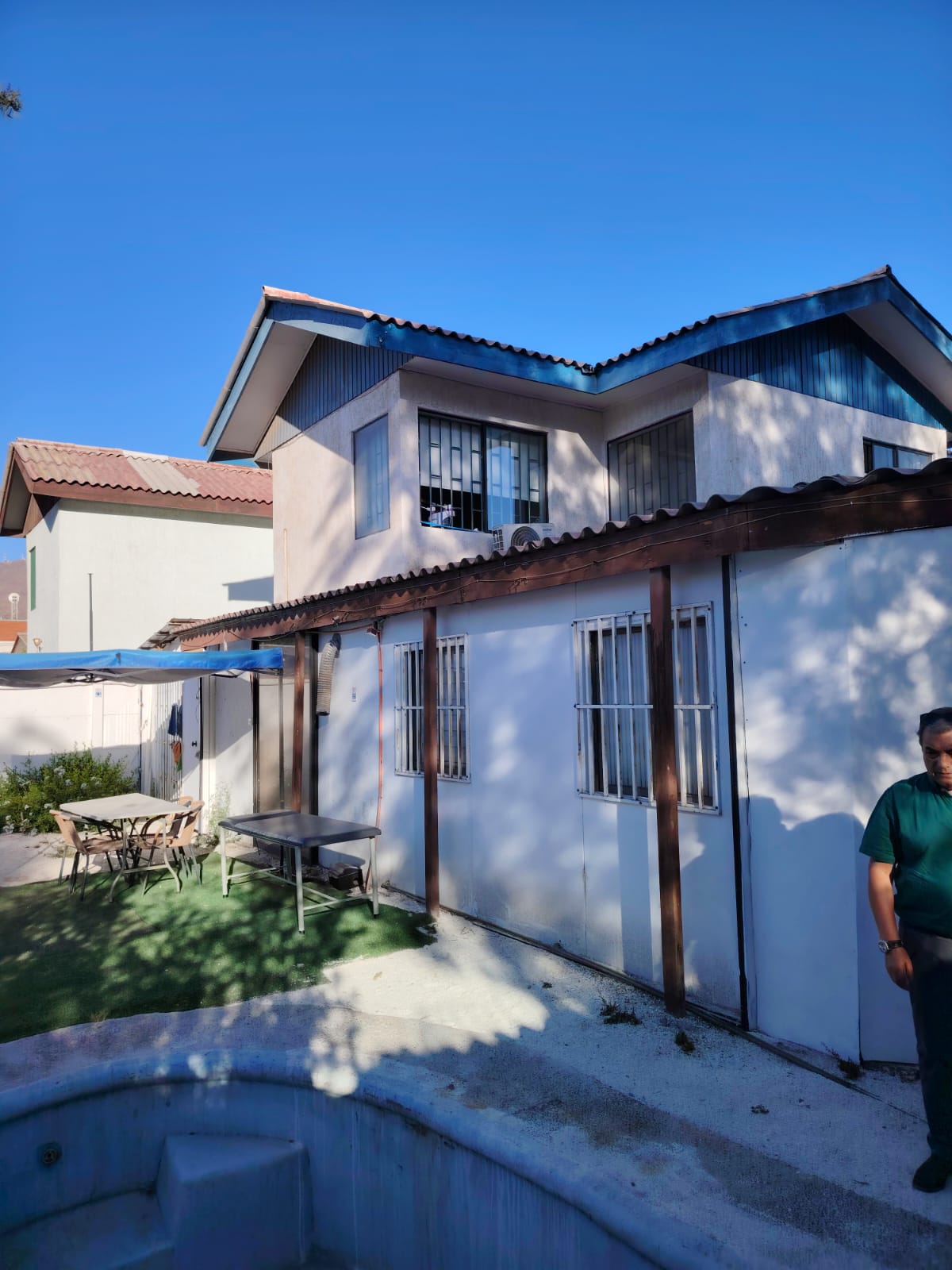 EDIFICIO CONSULTAS MEDICAS - CALLE VAN BUREN.-