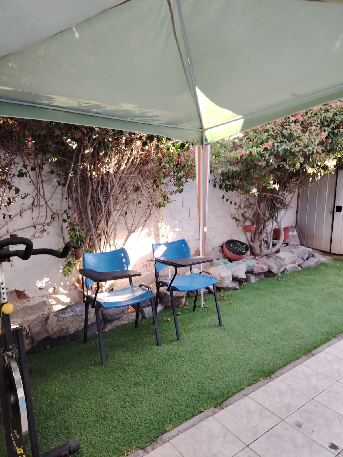 EDIFICIO CONSULTAS MEDICAS - CALLE VAN BUREN.-