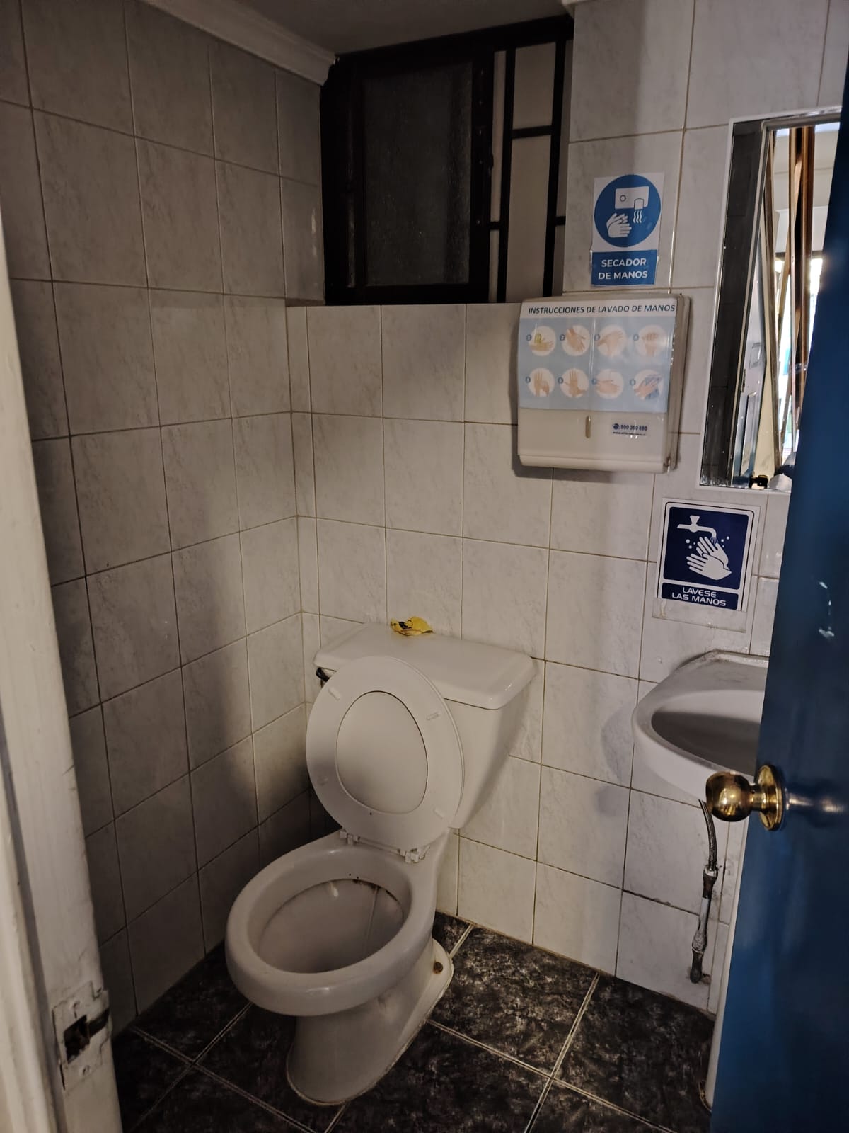 EDIFICIO CONSULTAS MEDICAS - CALLE VAN BUREN.-