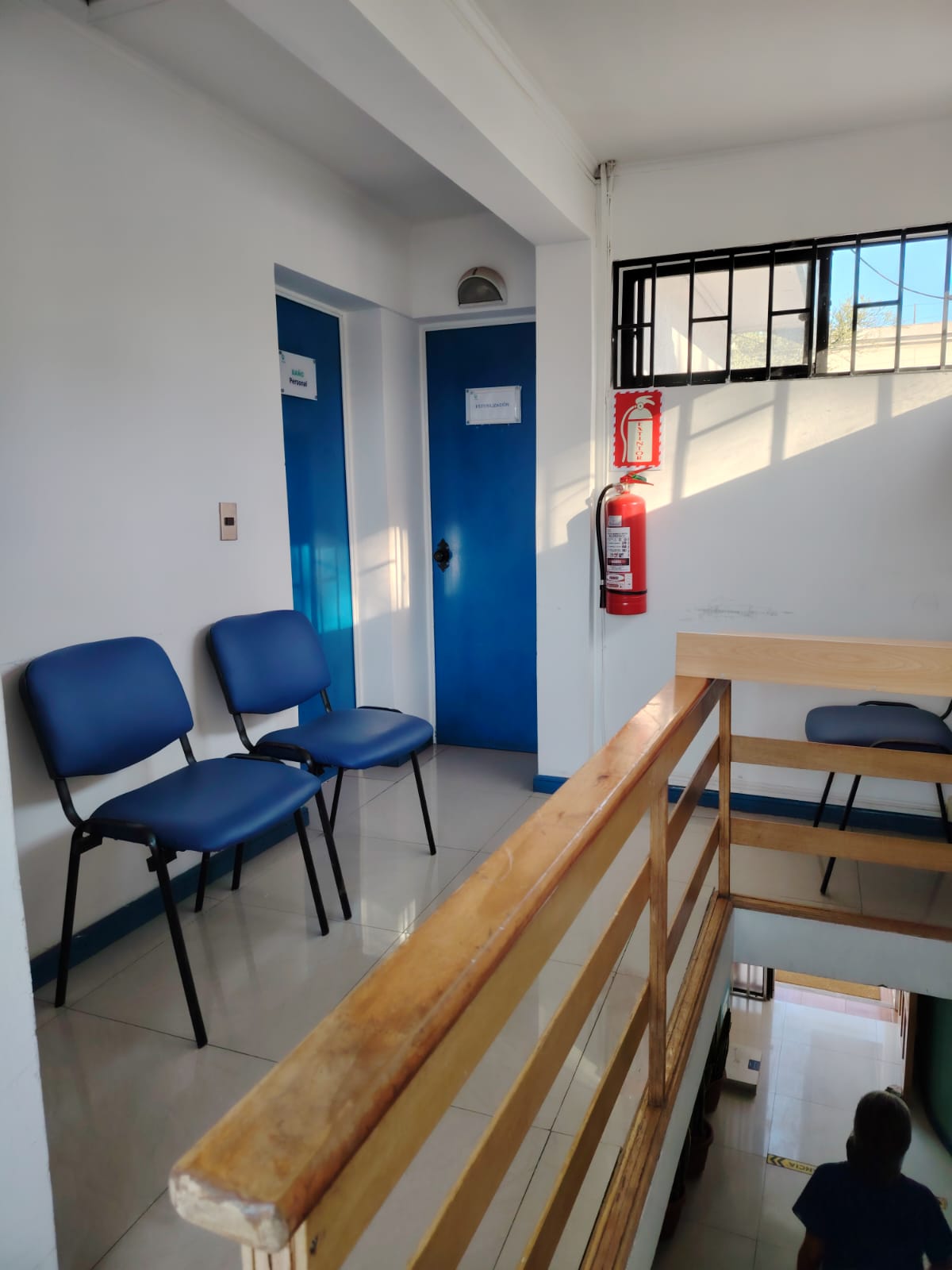 EDIFICIO CONSULTAS MEDICAS - CALLE VAN BUREN.-