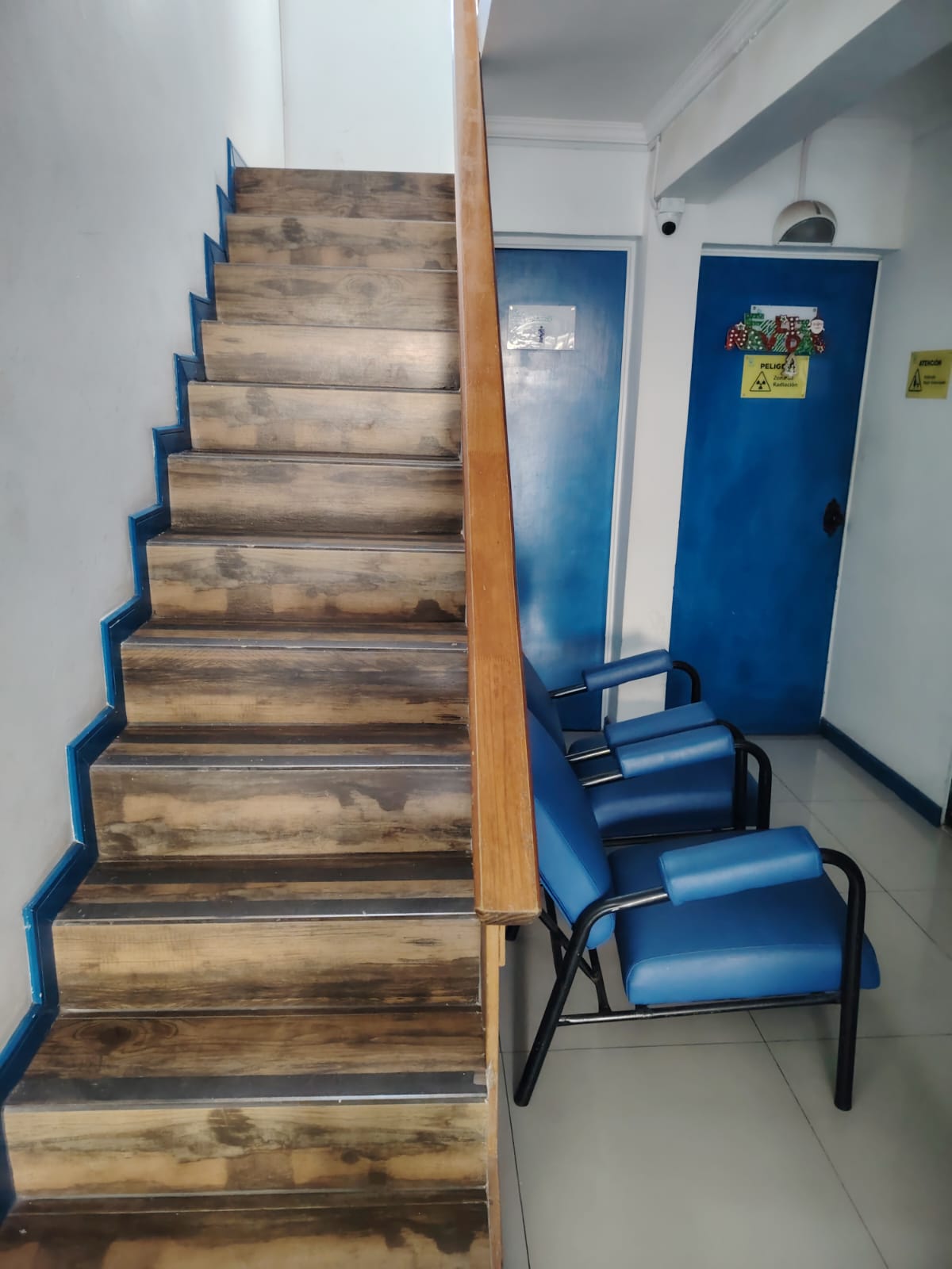 EDIFICIO CONSULTAS MEDICAS - CALLE VAN BUREN.-