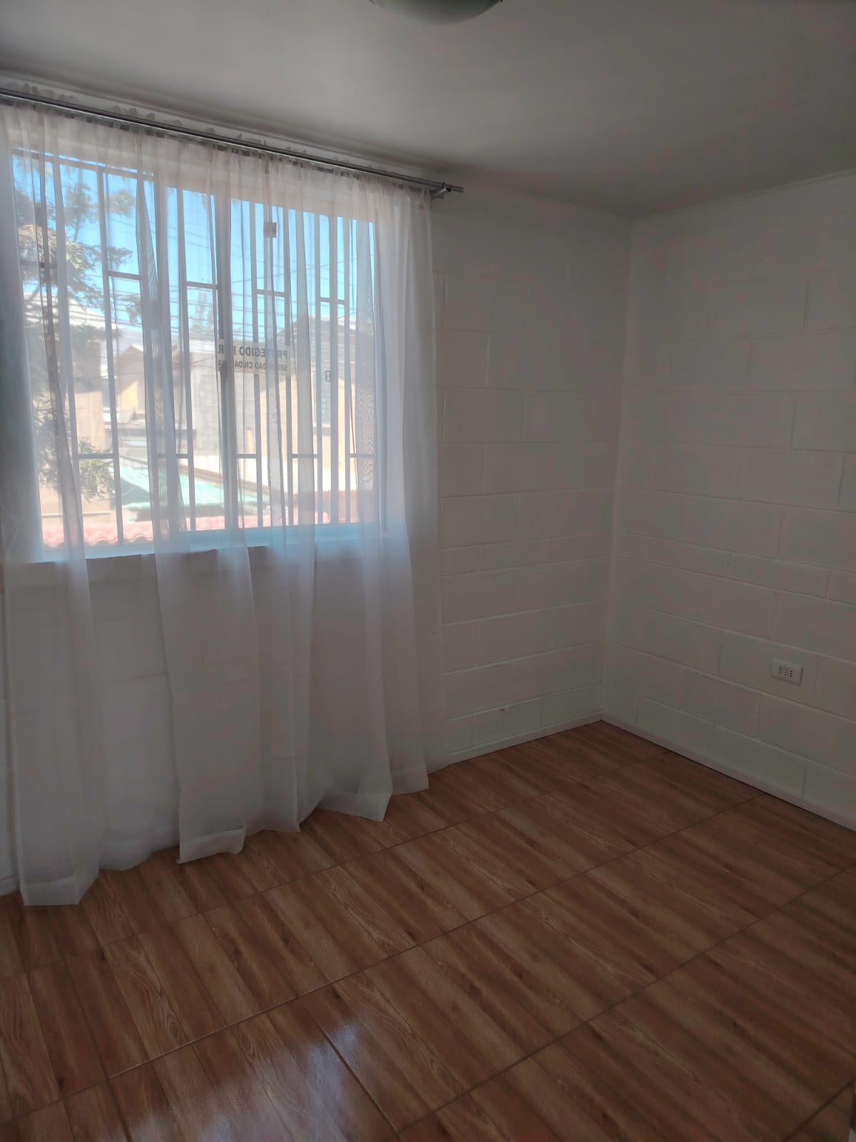 TOTALMENTE REFACCIONADA-CASA 2 PISOS EL PALOMAR