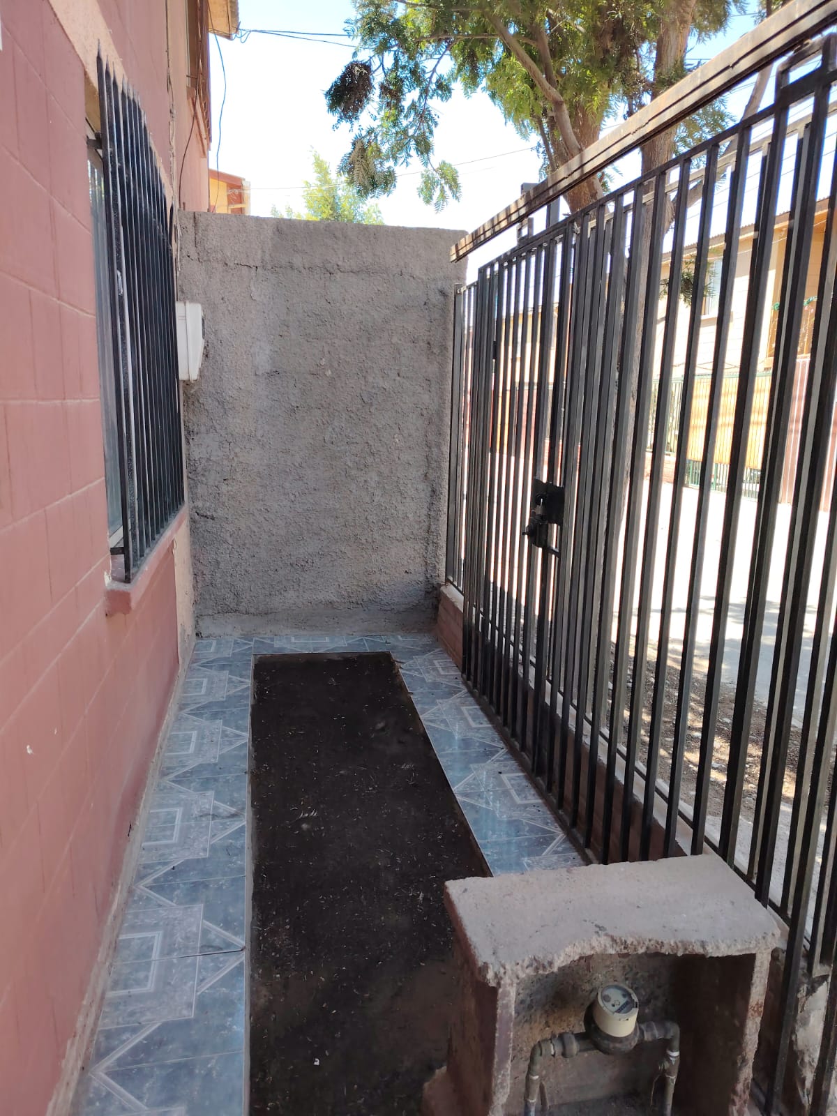 TOTALMENTE REFACCIONADA-CASA 2 PISOS EL PALOMAR