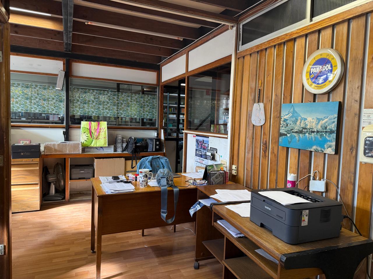 LOCAL COMERCIAL-PREFERENTEMENTE FARMACIA