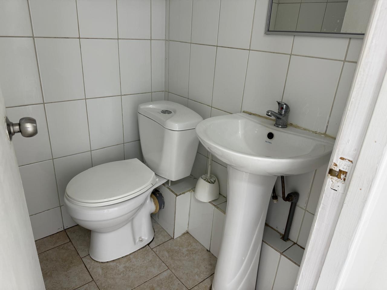 EDIFICIO DONA ISIDORA - OFICINA 2 PISO.-