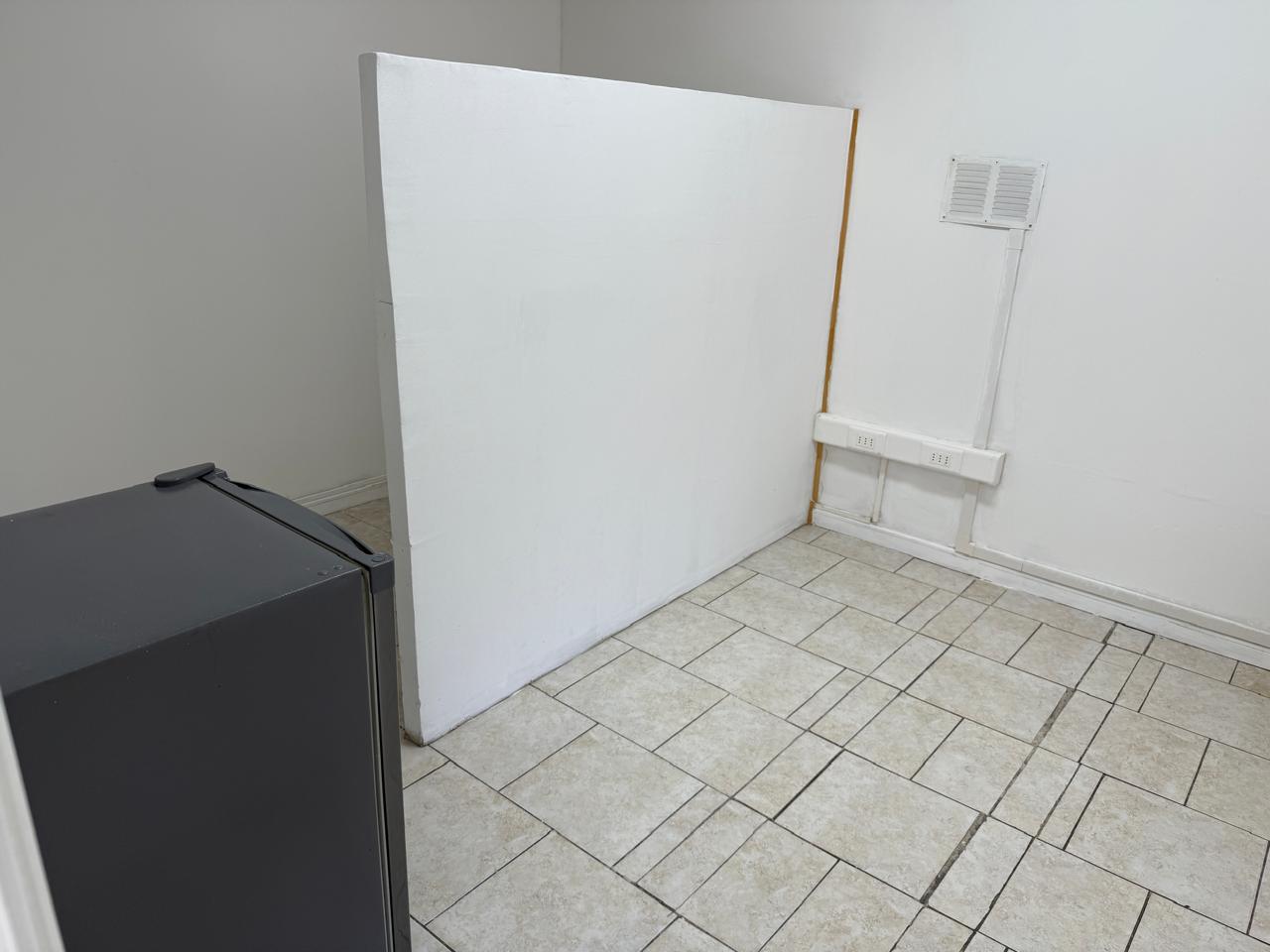 EDIFICIO DONA ISIDORA - OFICINA 2 PISO.-