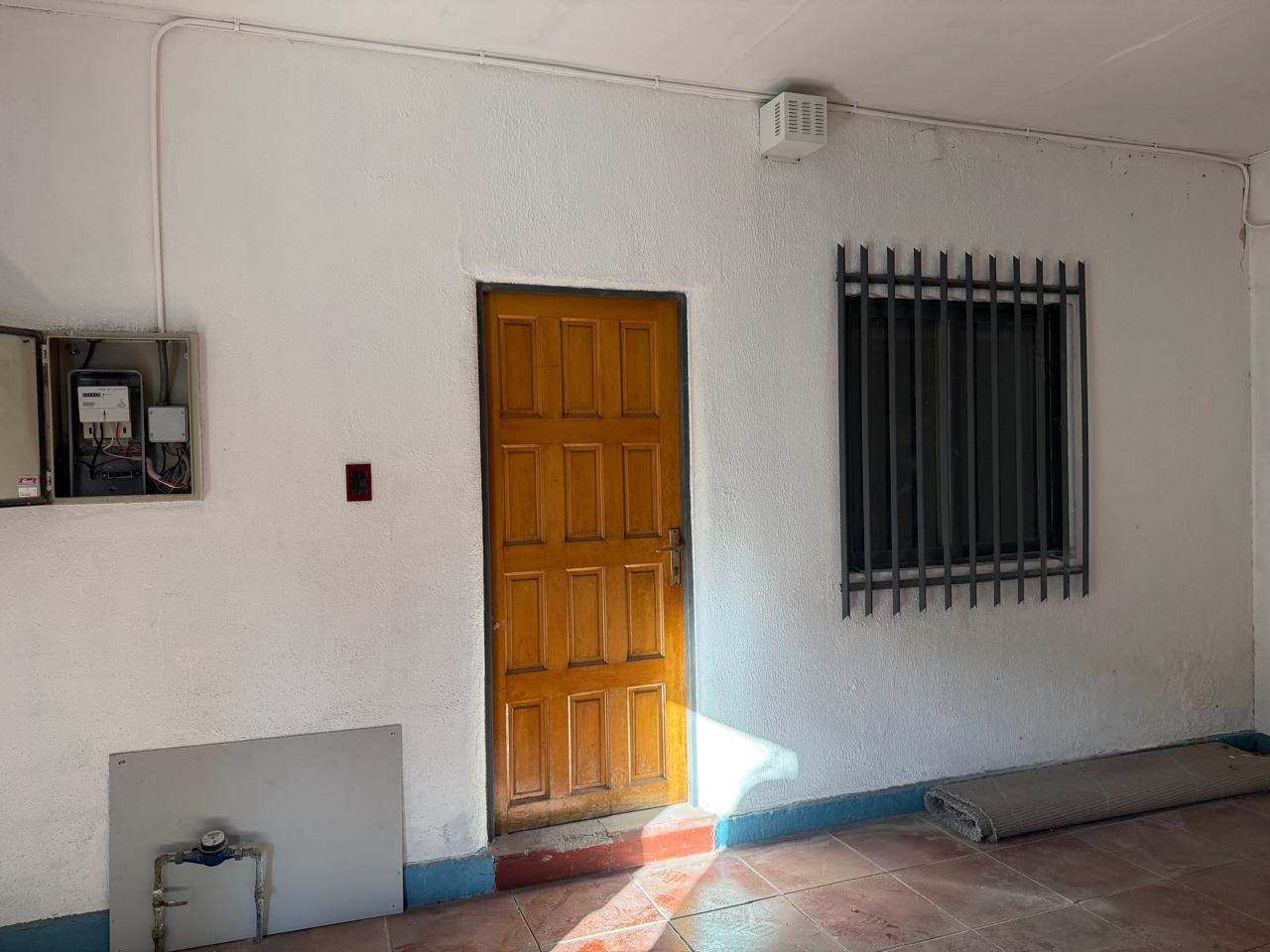 OFICINA MAS GALPONES - CALLE YERBAS BUENAS