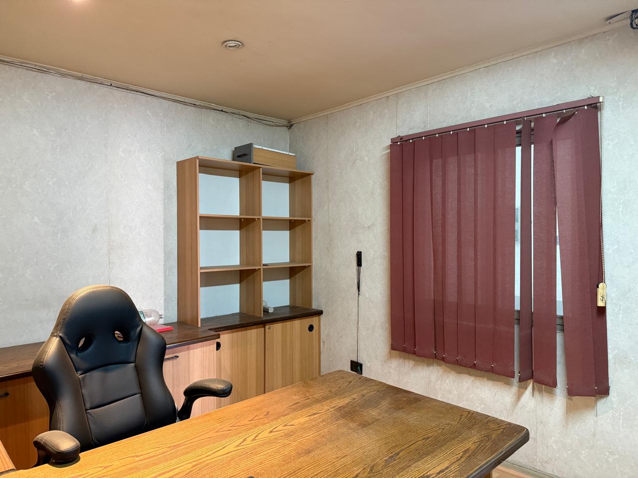 OFICINA MAS GALPONES - CALLE YERBAS BUENAS