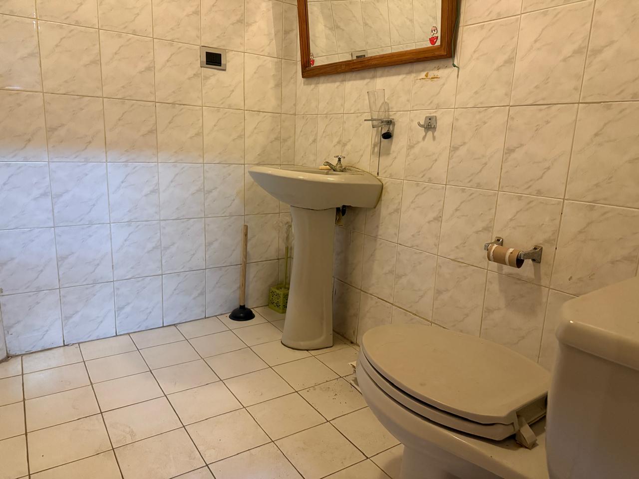 OFICINA MAS GALPONES - CALLE YERBAS BUENAS