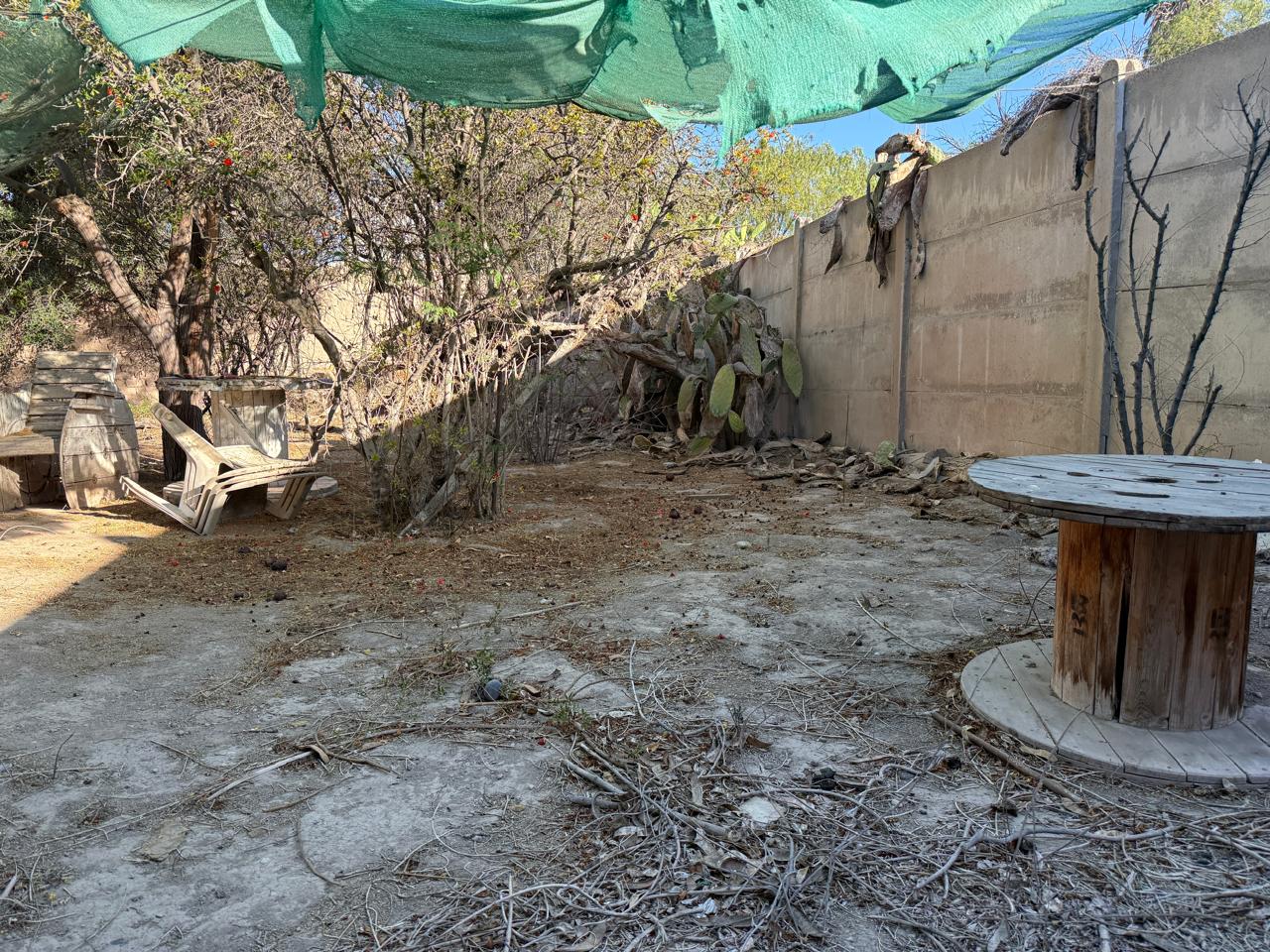 OFICINA MAS GALPONES - CALLE YERBAS BUENAS