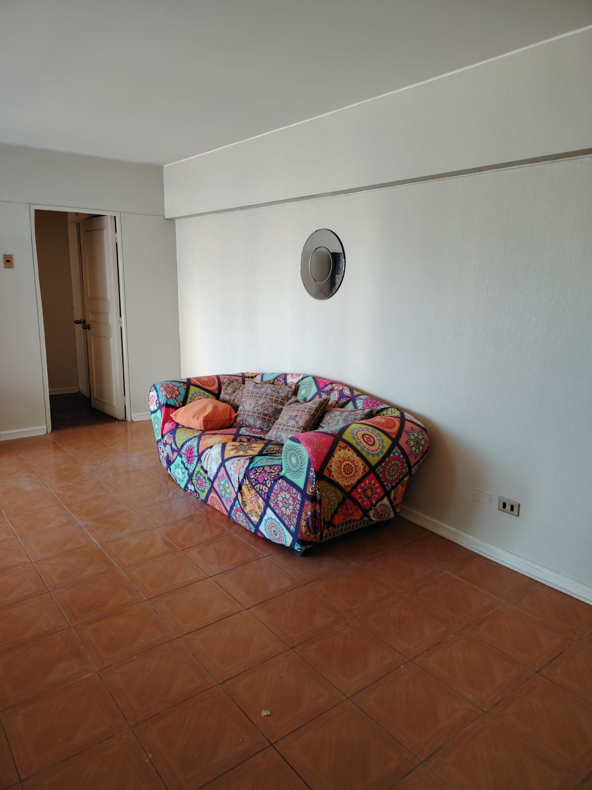 EDIFICIO PLAZA REAL - DEPARTAMENTO.-