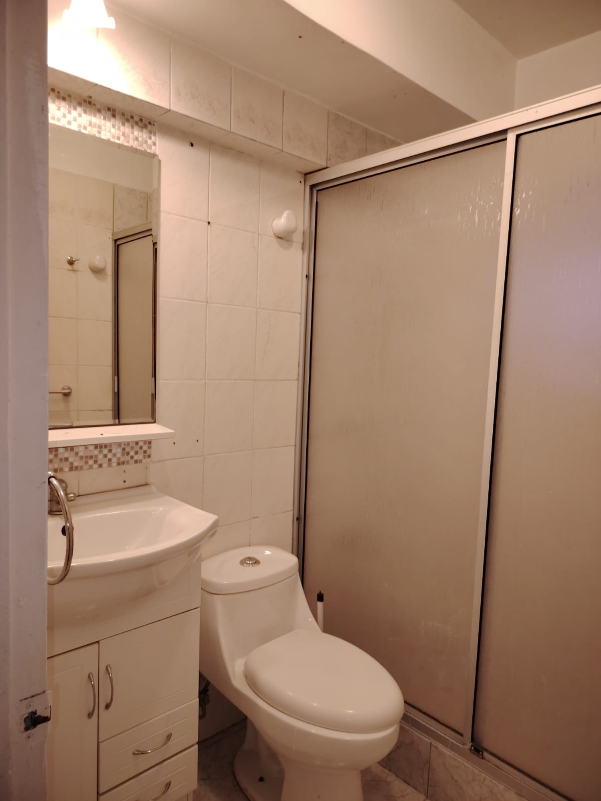 EDIFICIO PLAZA REAL - DEPARTAMENTO.-