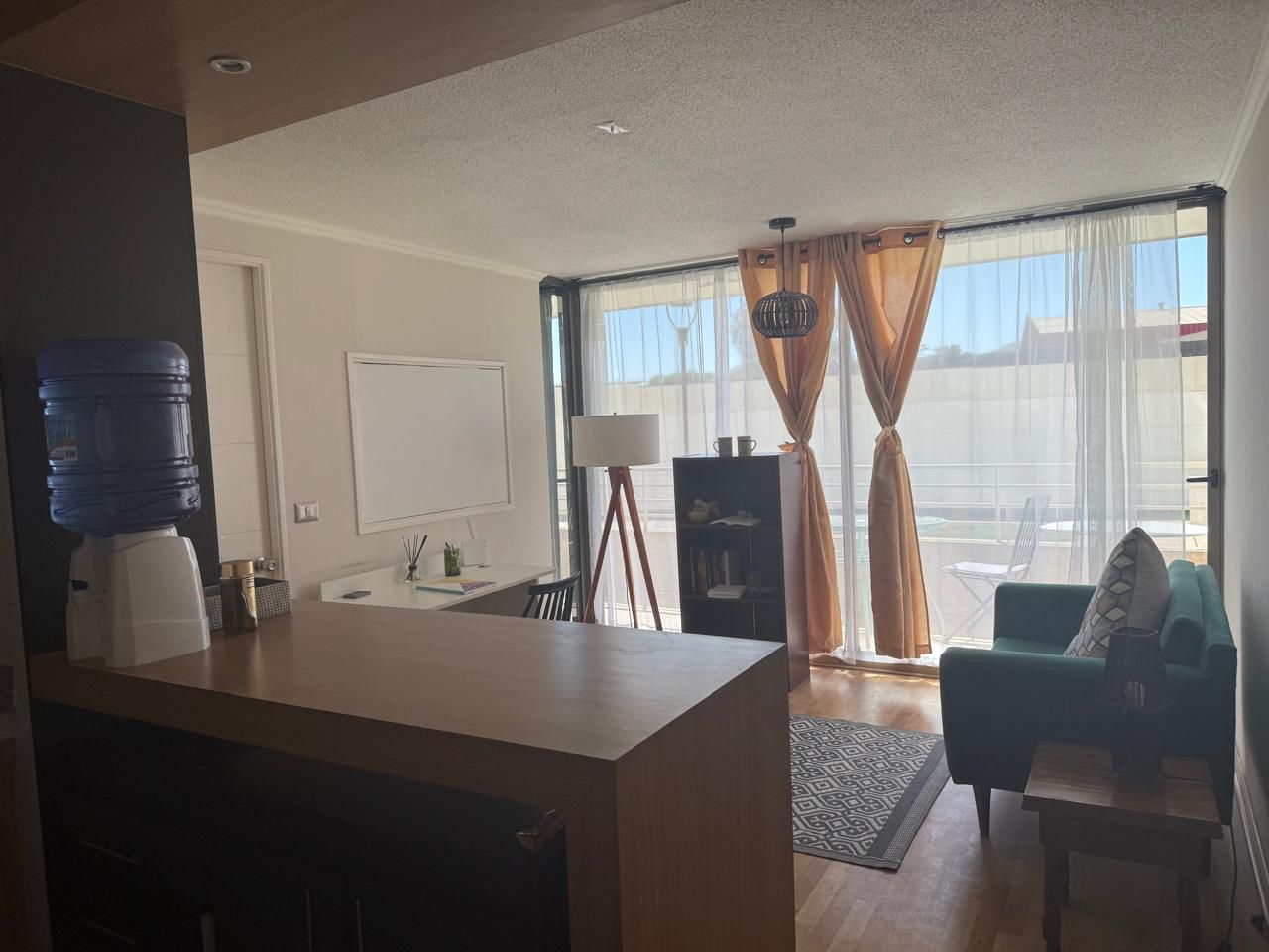 CONDOMINIO INNOVA - AMOBLADO PRIMER PISO.- 