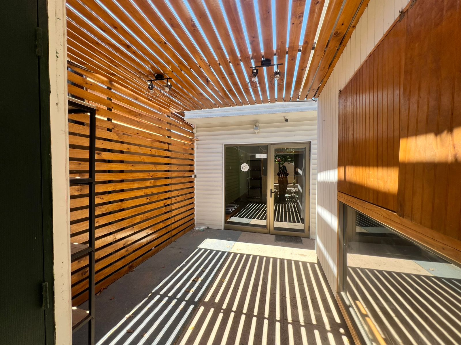 CASA REMODELADA AV.SAN ROMAN