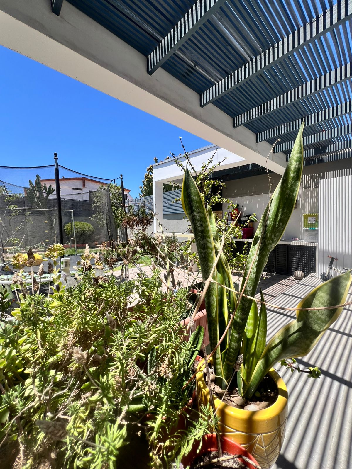 CASA REMODELADA AV.SAN ROMAN