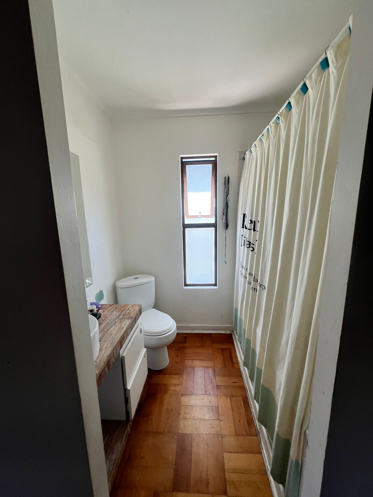 CASA REMODELADA AV.SAN ROMAN