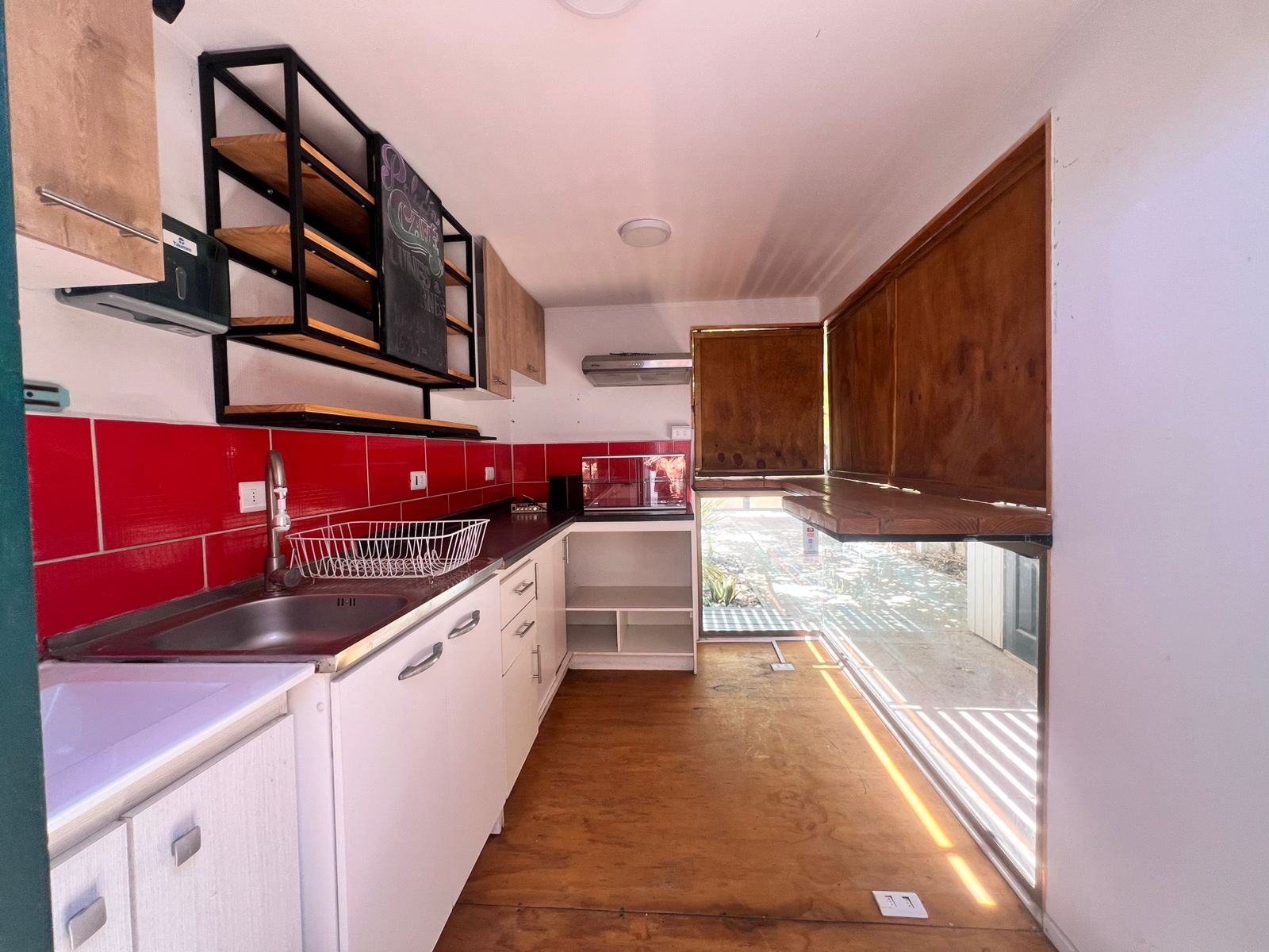 CASA REMODELADA AV.SAN ROMAN