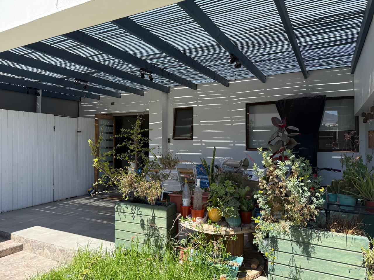 CASA REMODELADA AV.SAN ROMAN