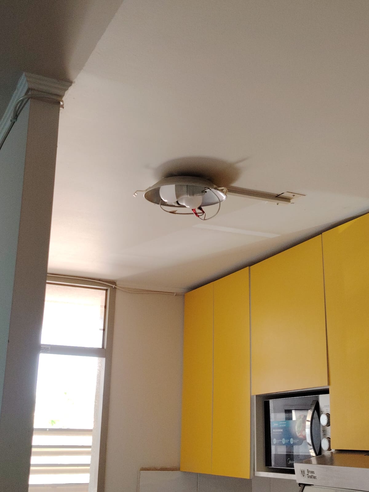 LINDO DEPTO. AMOBLADO PRIMER PISO_COND. NUEVO SOL