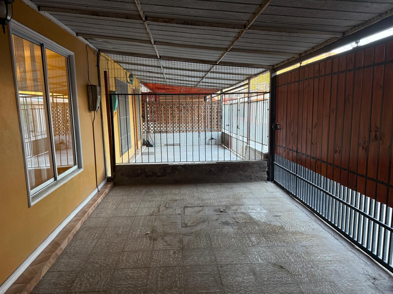 CASA - VILLA ELEUTERIO RAMIREZ.-