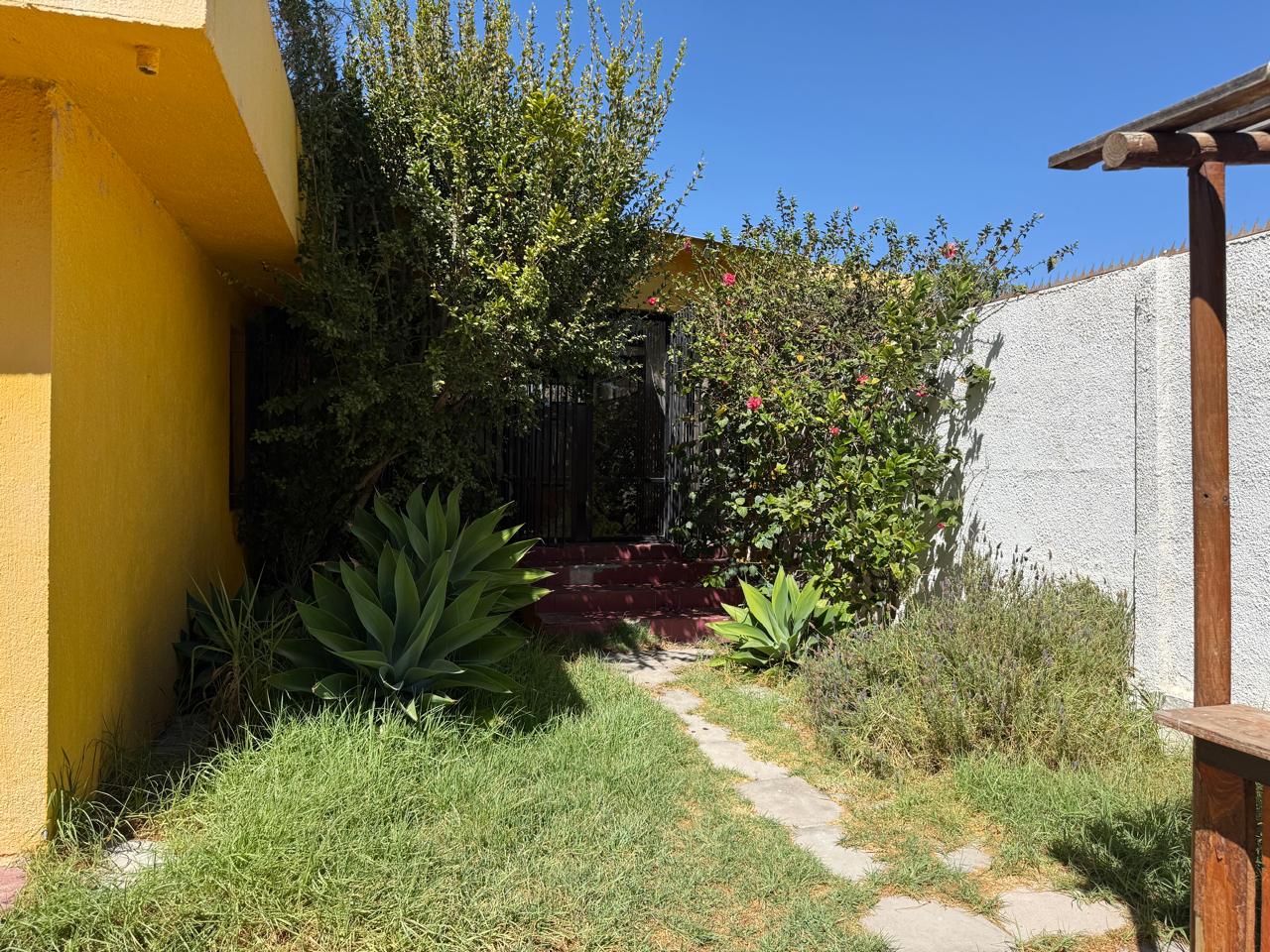 LINDA CASA DOS PISOS VILLA LAS AMAPOLAS_245