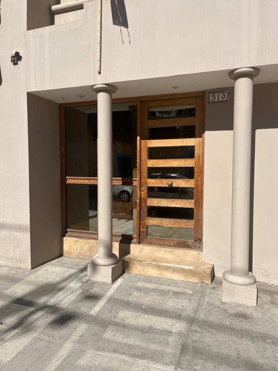 VENTA DEPTO. AMOBLADO UN AMBIENTE-PLENO CENTRO