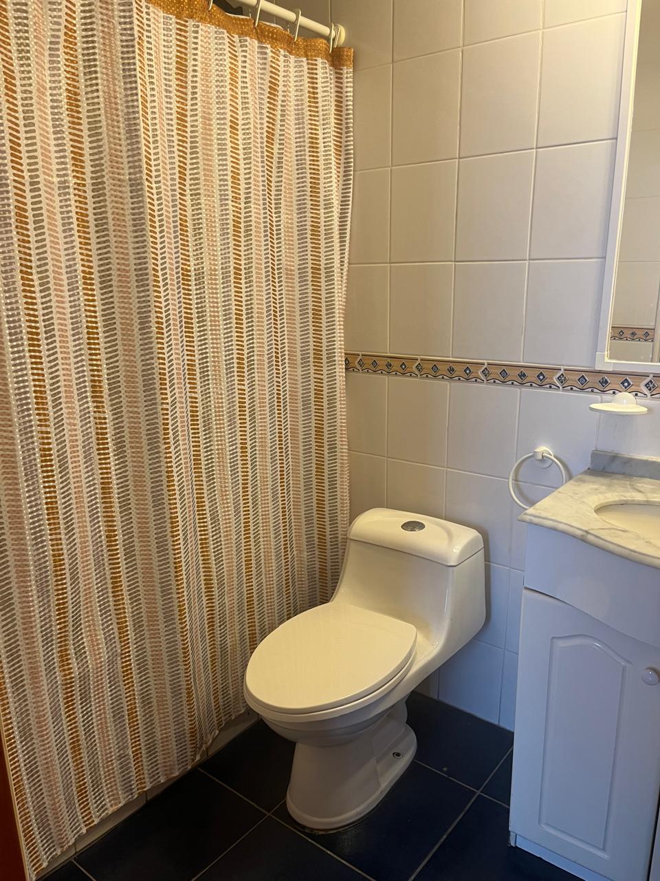 VENTA DEPTO. AMOBLADO UN AMBIENTE-PLENO CENTRO