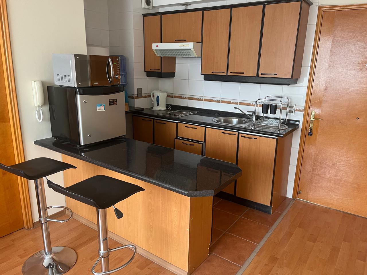 VENTA DEPTO. AMOBLADO UN AMBIENTE-PLENO CENTRO