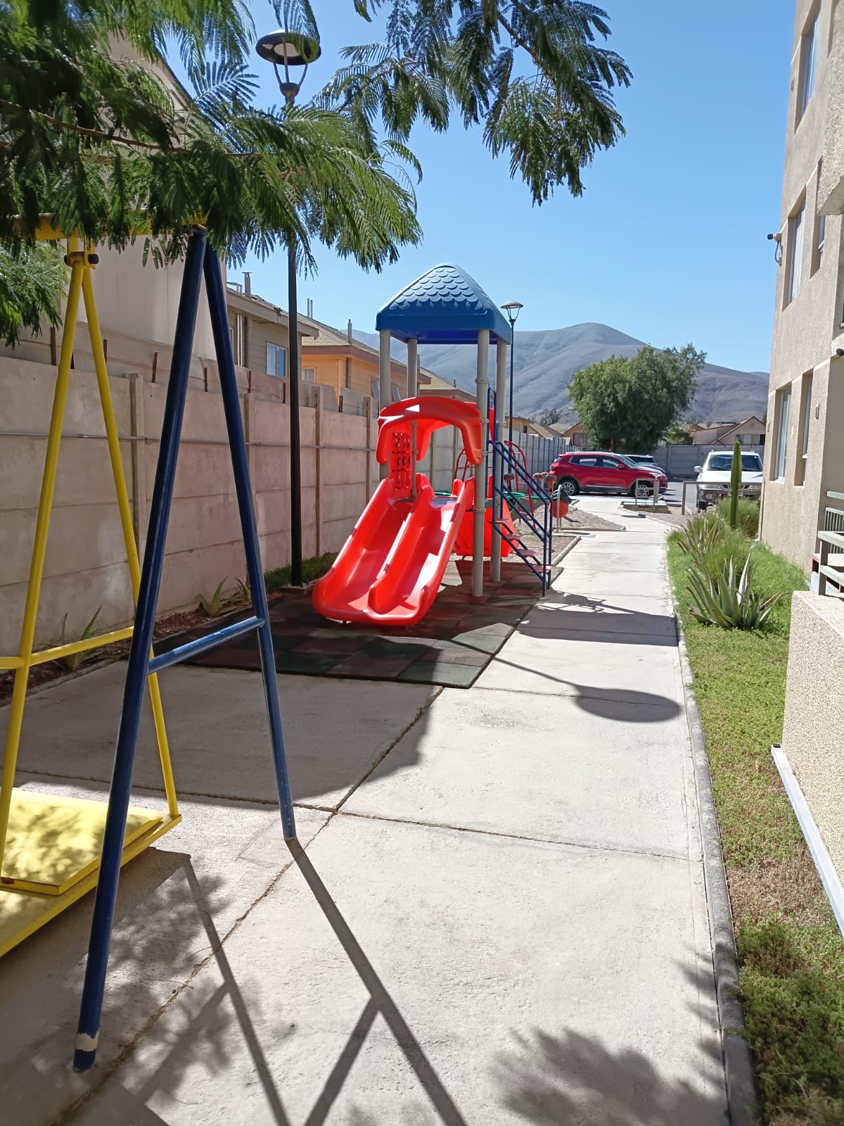 ARRIENDO COMODO DEPTO. FULL AMOBLADO EDIF. DOÑA JAVIERA