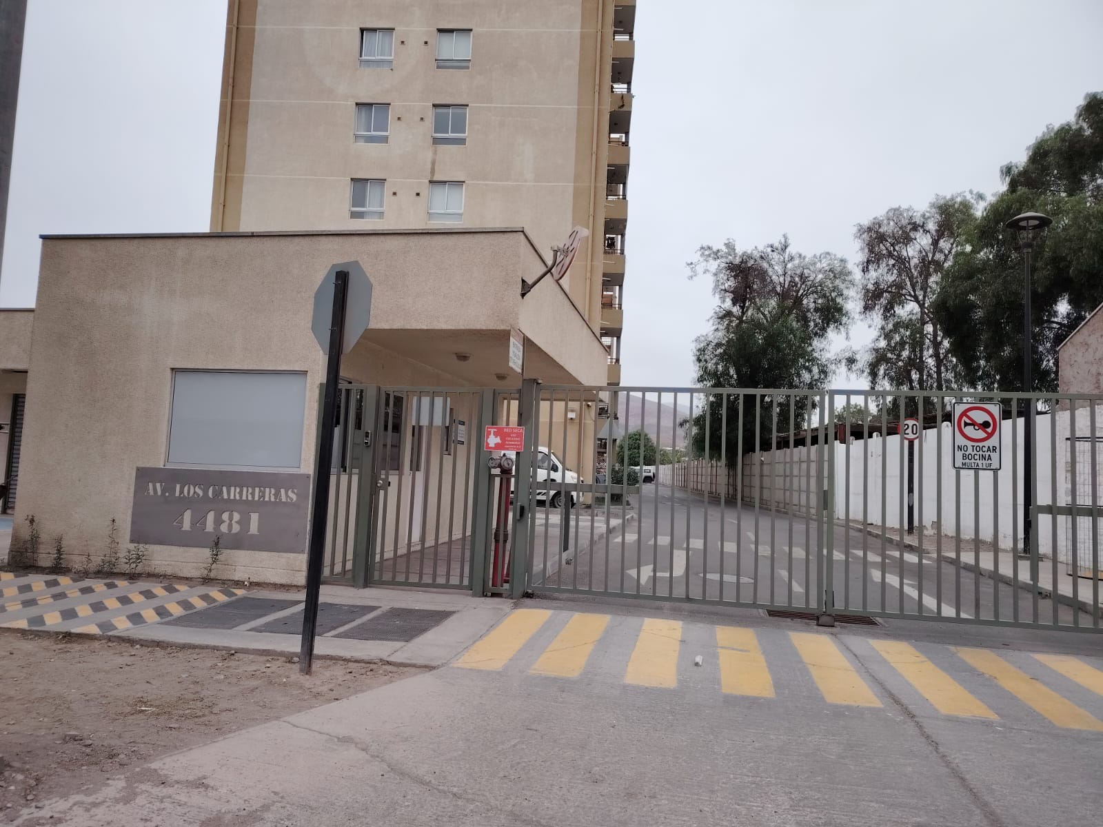 ARRIENDO COMODO DEPTO. FULL AMOBLADO EDIF. DOÑA JAVIERA