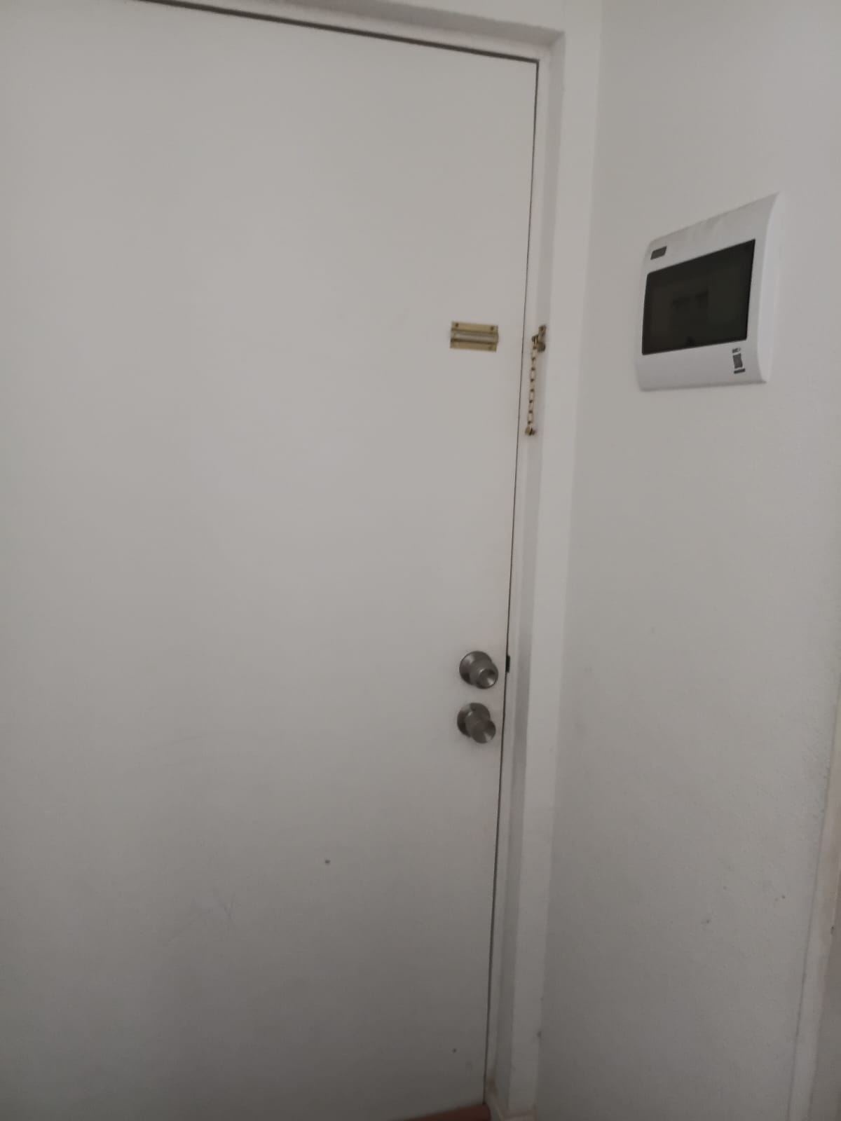 ARRIENDO COMODO DEPTO. FULL AMOBLADO EDIF. DOÑA JAVIERA