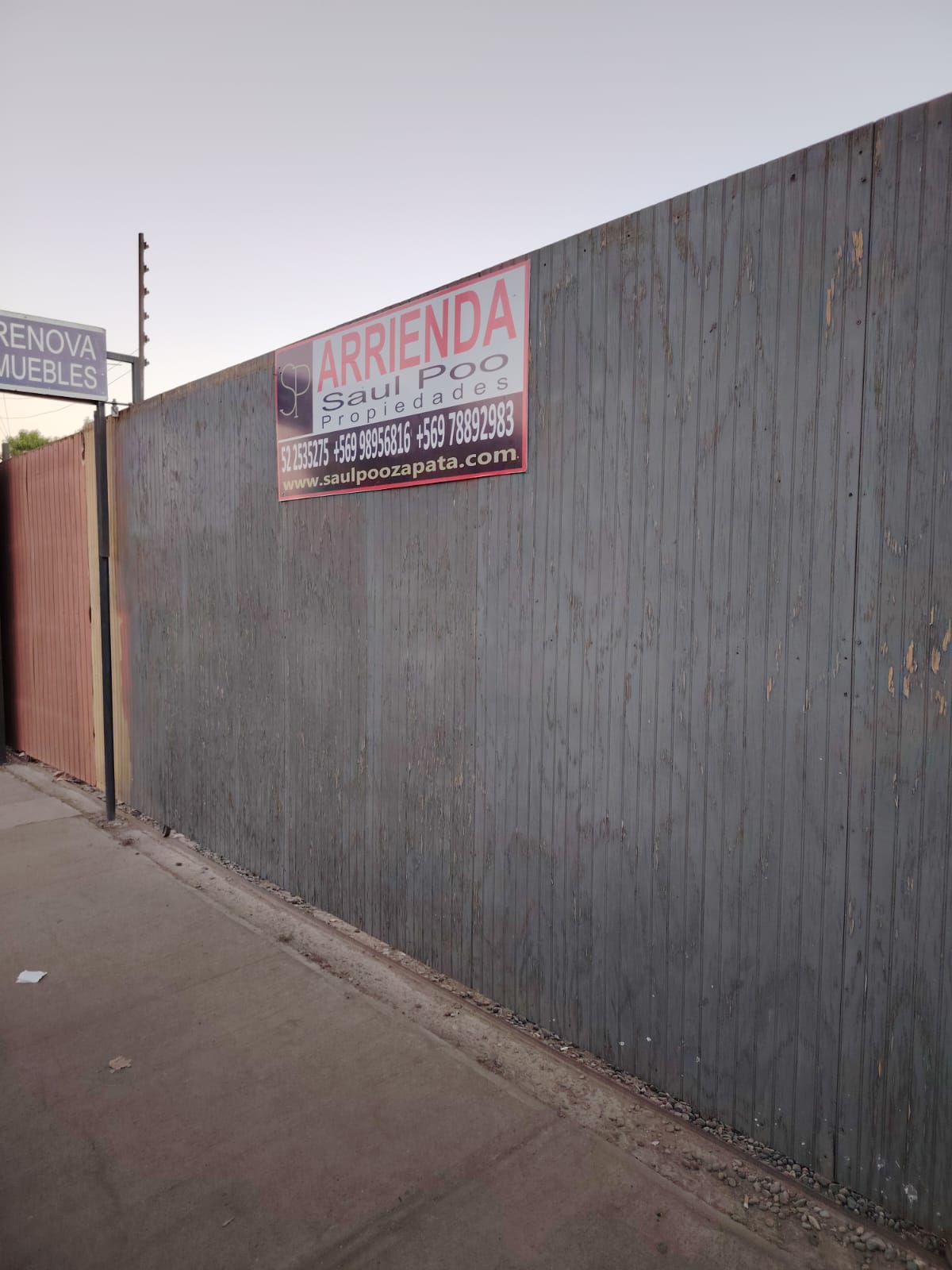 EXCELENTE AMPLIO TERRENO AV. LOS CARRERA.-