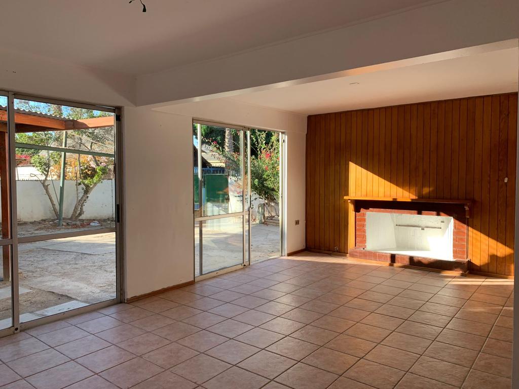 GRAN CASA PASAJE LOS OLIVOS (A PASOS DEL JUMBITO)
