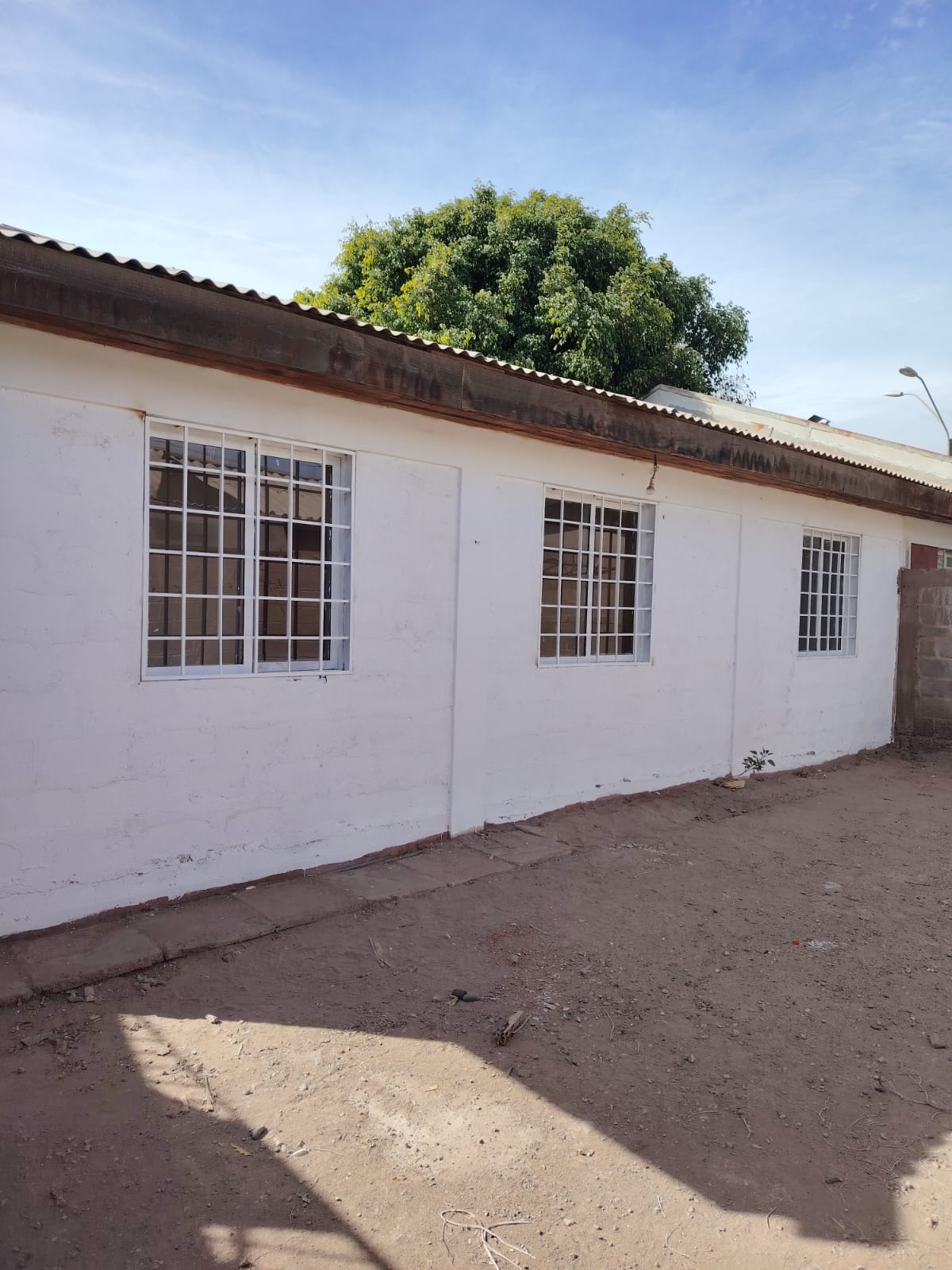 CASA AV. CIRCUNVALACION_PRINCIPALMENTE EMPRESAS