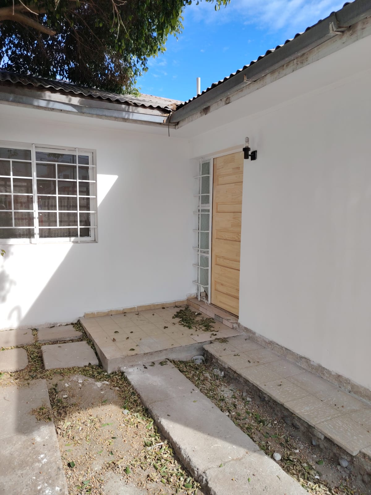 CASA AV. CIRCUNVALACION_PRINCIPALMENTE EMPRESAS