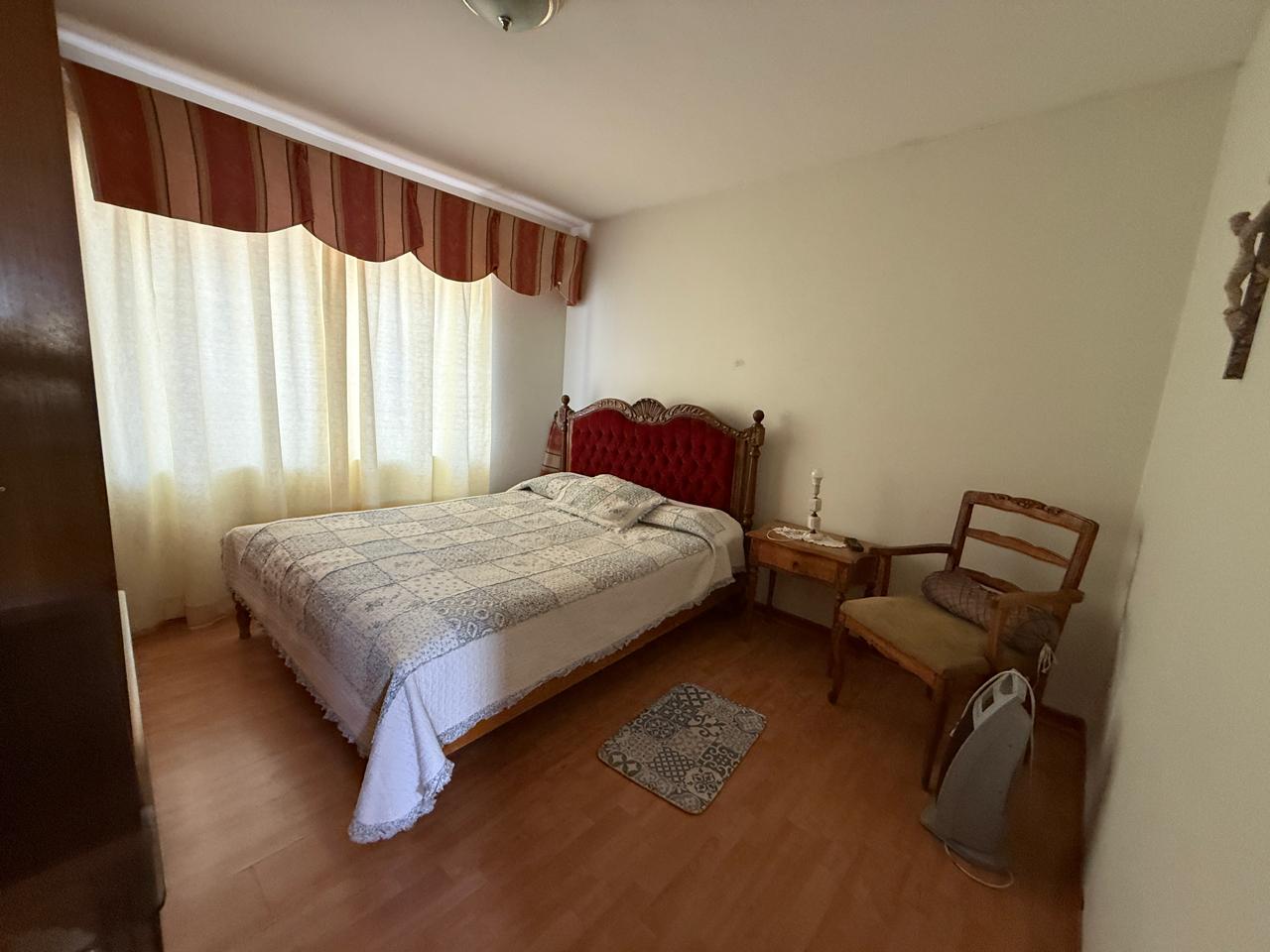 CASA 2 PISOS FULL AMOBLADA CALLE VAN BUREN
