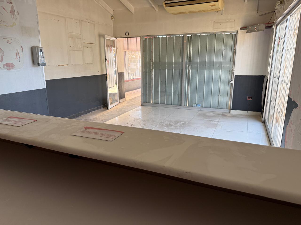 LOCAL COMERCIAL PLENA AVENIDA COPAYAPU (EX TELEPIZZA)