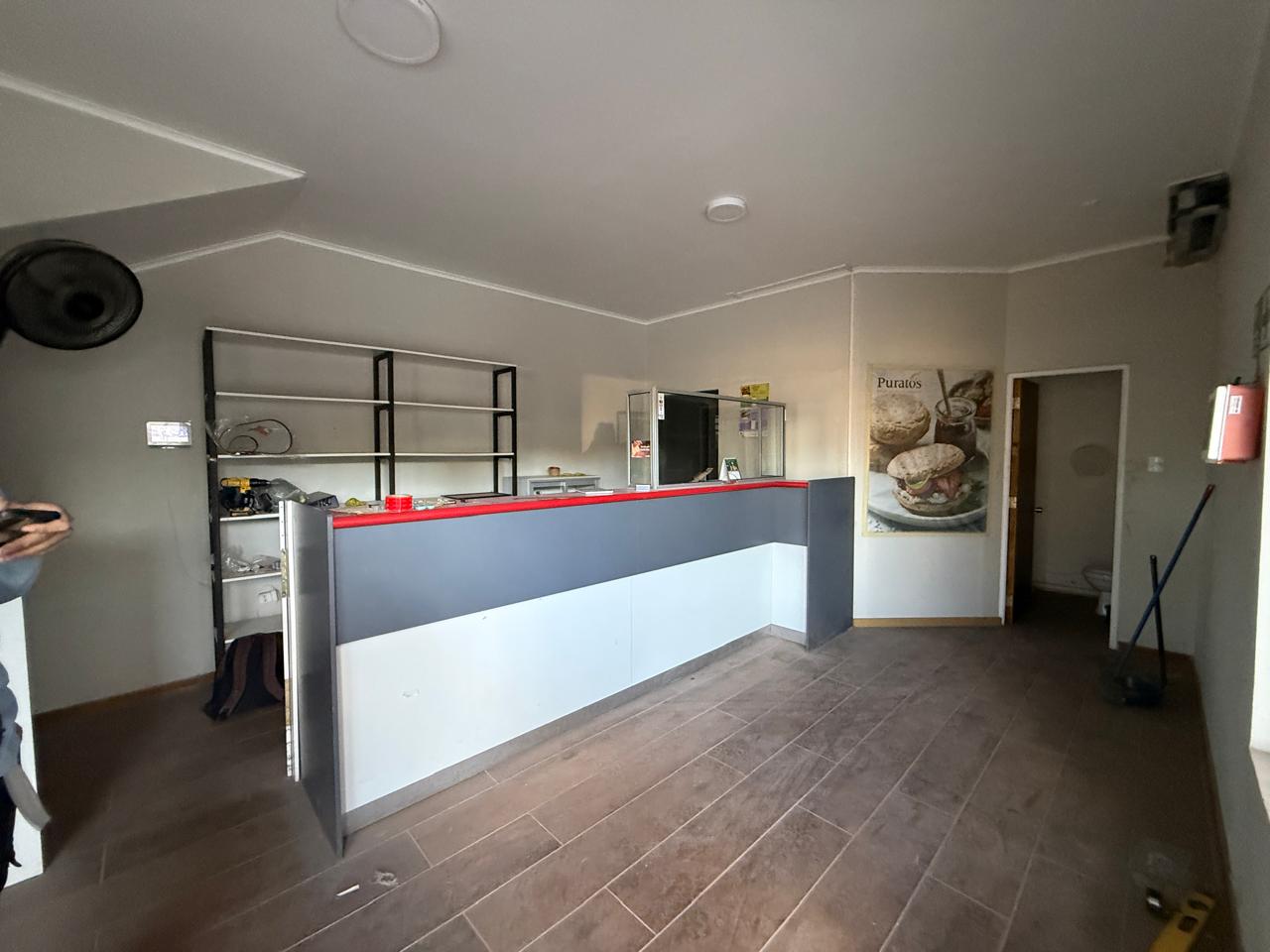 GALPON, OFICINAS Y SALA FRIGORIFICA (AV. LOS CARRERA)