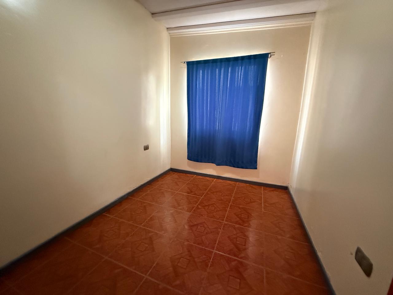 CASA CON DEPTO. INTERIOR EN CALDERA_PRINCIPALMENTE EMPRESAS