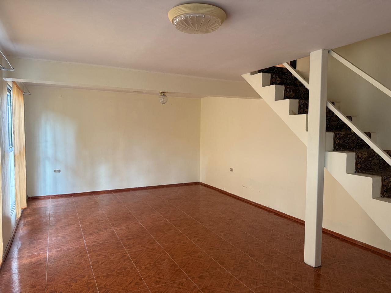 CASA CON DEPTO. INTERIOR EN CALDERA_PRINCIPALMENTE EMPRESAS